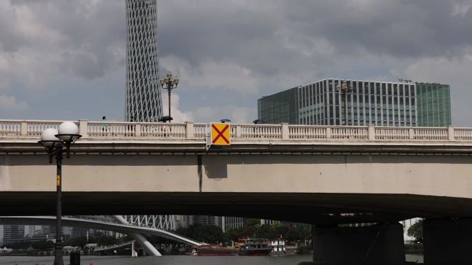 城市大桥广州塔
