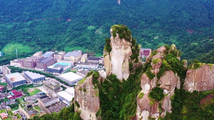 浙江台州黄岩区，澄江街道，松岩山，石大人