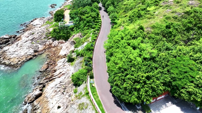 航拍蓝色海洋海滩海岸线绿道自然风景