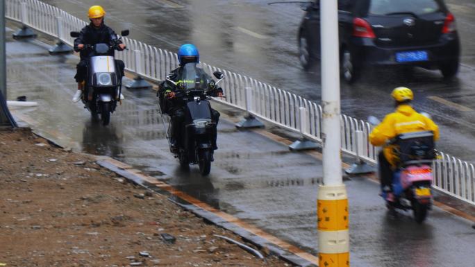 下雨外卖员 下雨骑电动车 升格 慢动作