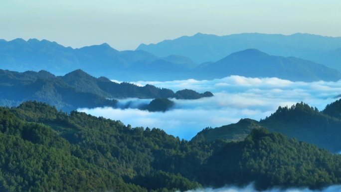 航拍大山