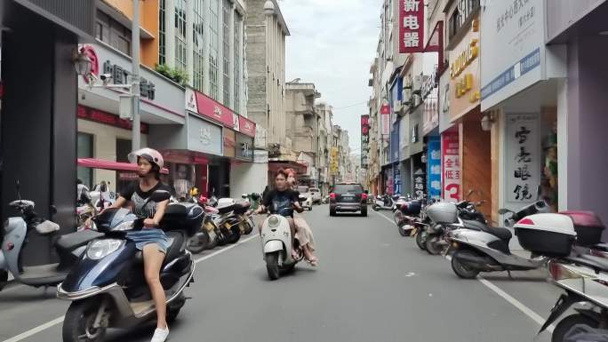 商业街商业骑楼街街道行车闹市区圩镇街道