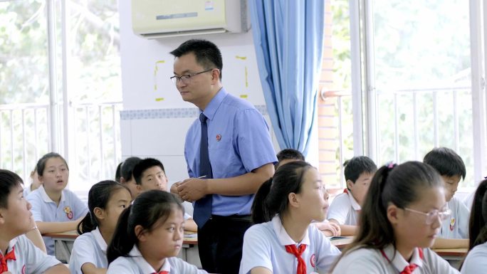 未成年检察法治进校园检察官进校园普法宣传