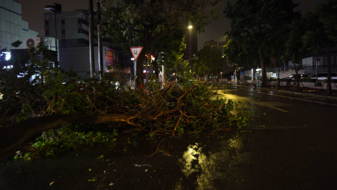 台风“苏拉”