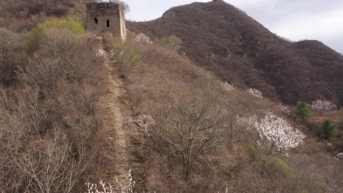 航拍唐山迁西县喜峰口长城