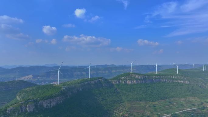 航拍枣庄凫城马头山风力发电风车