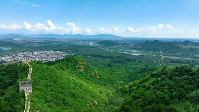 从北京北部燕山山脉 航拍北京怀柔区景色