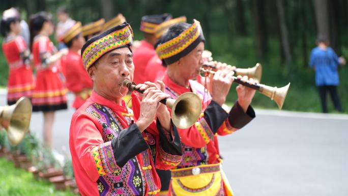 湖北恩施巴东土家族唢呐表演