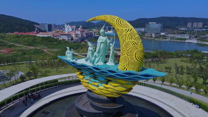 湘江女神雕塑4K航拍蓝天长沙近景