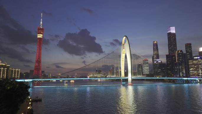 航拍广州珠江天河cbd夜景城市天际线蓝调