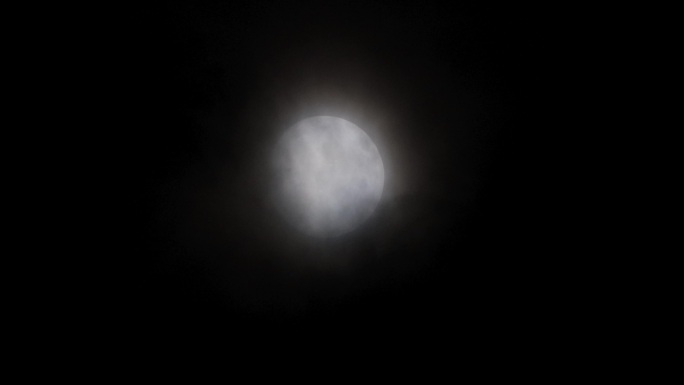 月亮  乌云遮月