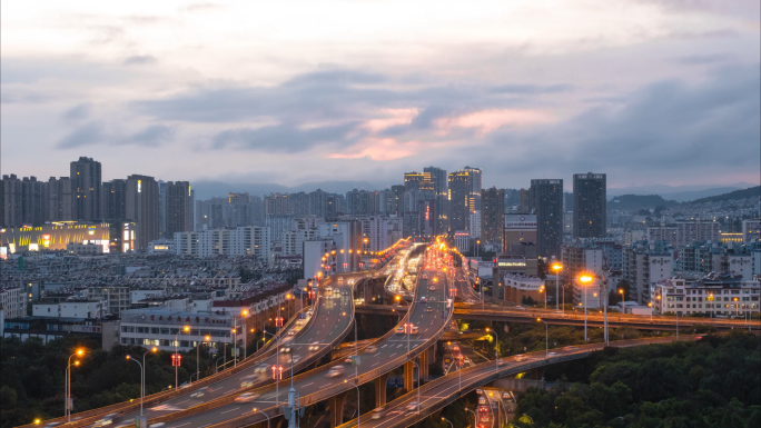 昆明二环车流延时日转夜