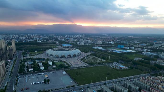 银川市 马兰花广场 银川站 贺兰山体育场