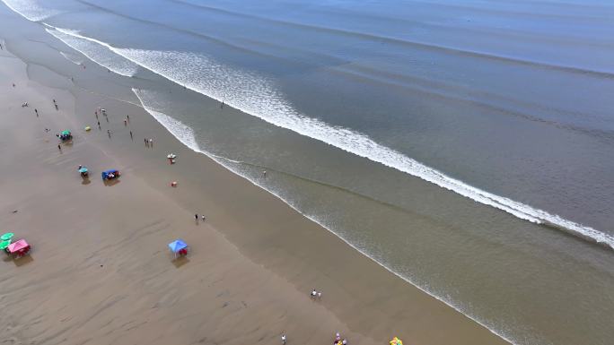 沙滩海水海浪浪潮海边