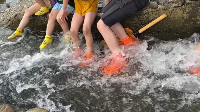 240帧儿童暑假欢乐玩水戏水踩水