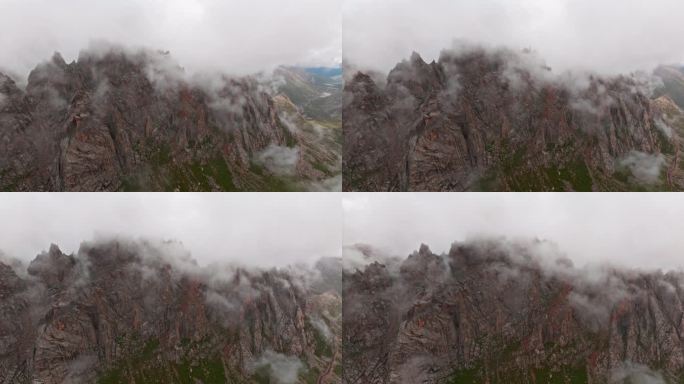 云海中的山峰