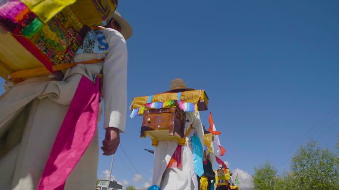 藏族人文 草原五色经幡 祭祀 祭奠 祀山