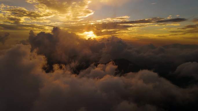 8K延时四川雅安轿顶山景区日落火烧云云海