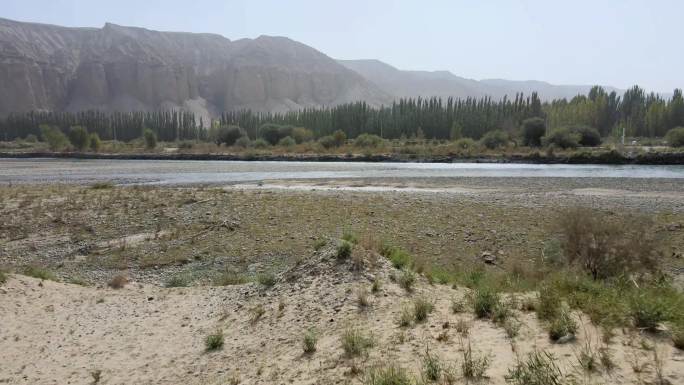 叶城沙漠河流提孜纳浦河