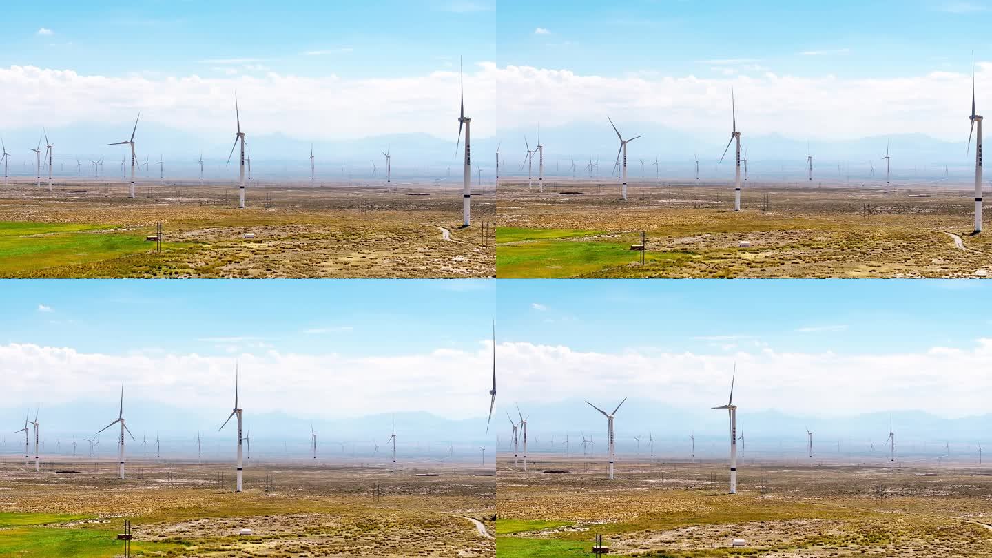 茫茫戈壁中的风力发电场