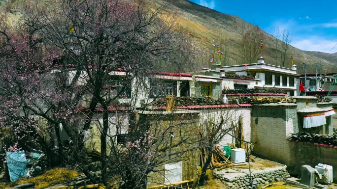 藏族房子 农村房子 村庄贫困山村山区山沟