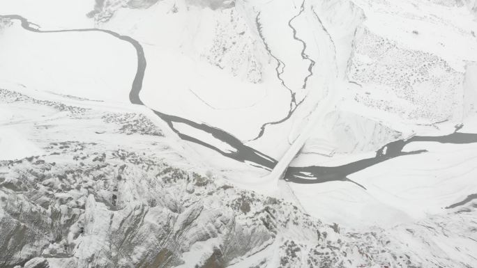 安集海大峡谷雪