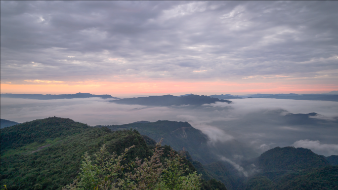 大气震撼日出云海风景延时广袤群山曙光