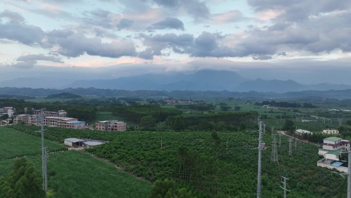 武鸣远眺大明山航拍1