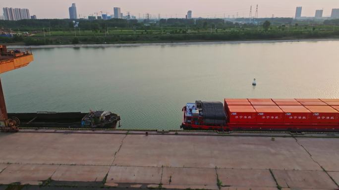 京杭运河之都河道运输