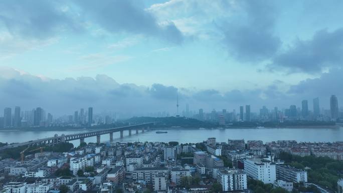 武汉城市风光航拍阴天城市雨天武汉市风景