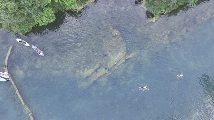 广西都安九顿天窗浆板游泳航拍7