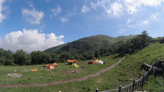 北京北灵山山顶夏季露营延时视频