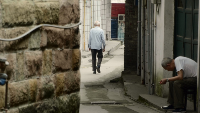 老龄化社会老人背影孤独老人视频素材