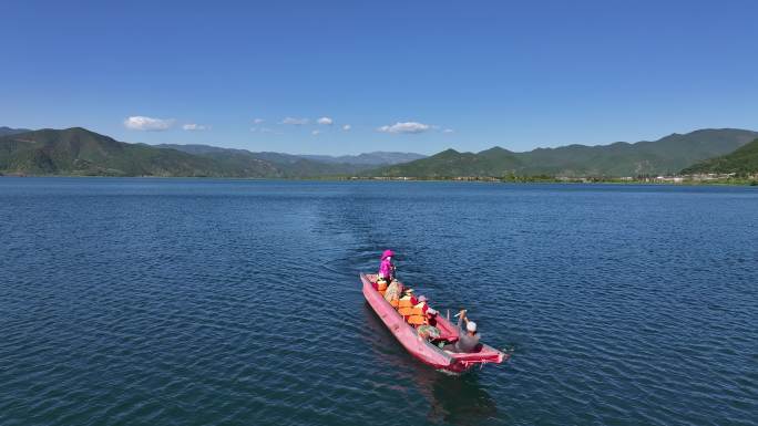 航拍泸沽湖湖风光 高原湖泊泸沽湖