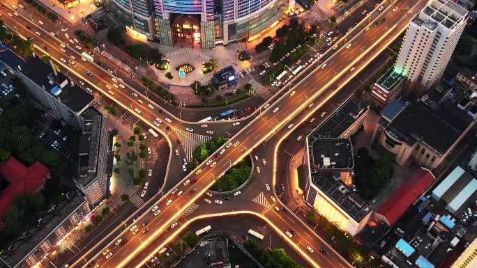 航拍城市夜晚立交桥道路高架桥交通车流街景