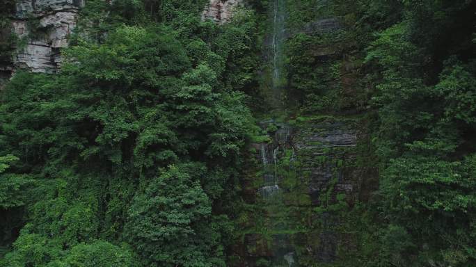 航拍大山溪流瀑布高山流水