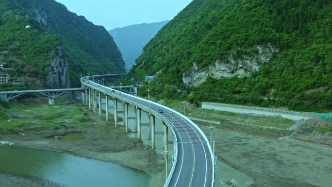 宜昌京山水上公路