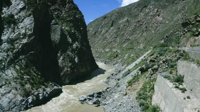 山沟 318路 雅江大峡谷山大河山地高原