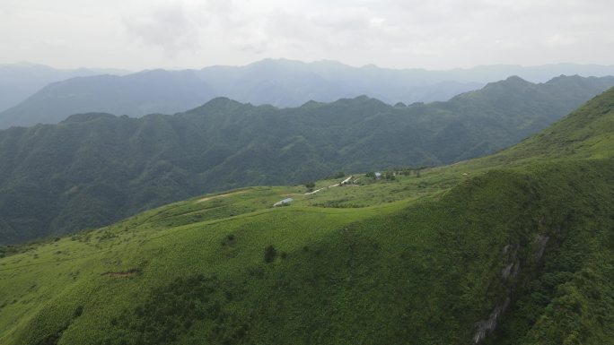 航拍高山草原