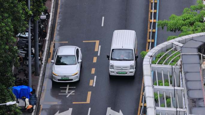 货拉拉货车、网约车