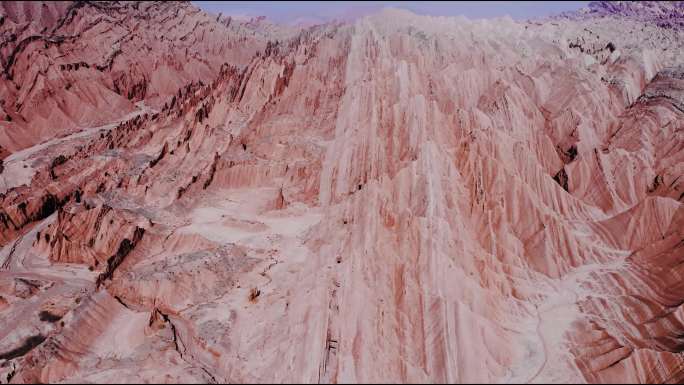 三段新疆库车红山石林4K航拍视频