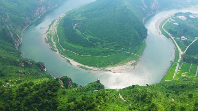 蟠桃峪景区石河丰水期