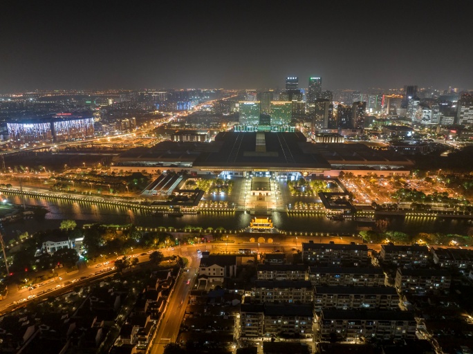 航拍苏州站夜景延时