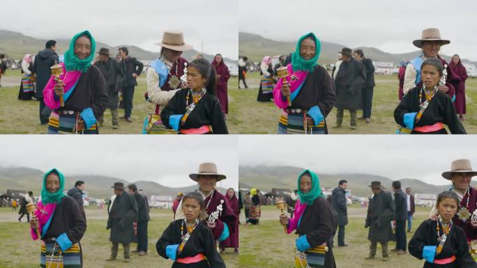 西藏赛马节 牧民嘻戏 牧民等待赛马节开始