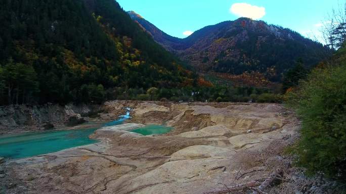 航拍四川九寨沟火花海地震后