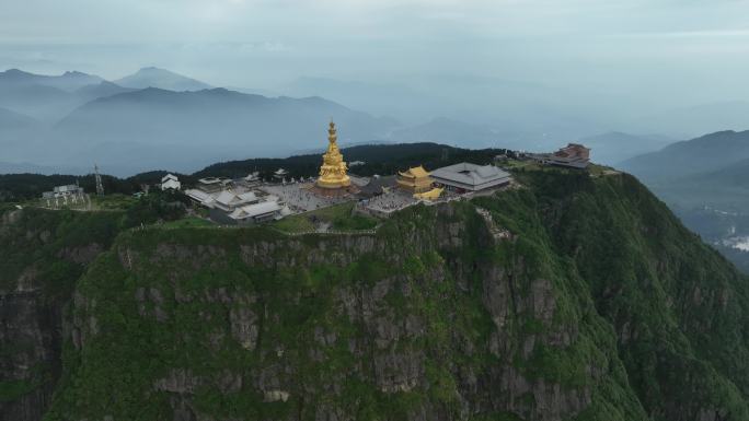 峨眉山金顶