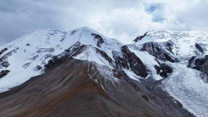 雪山