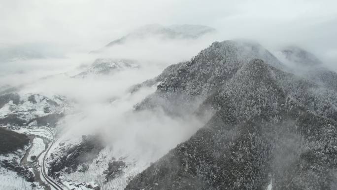 浙西山村雪景航拍视频