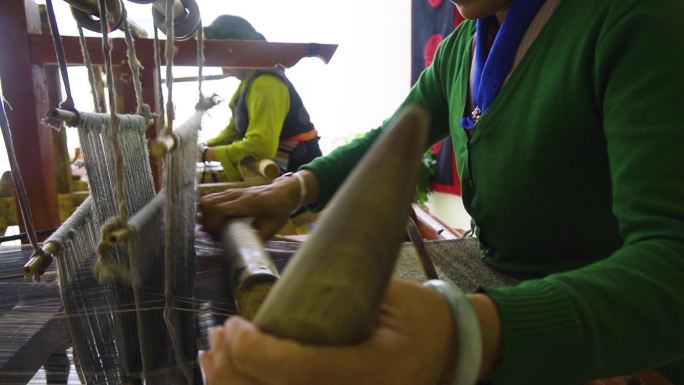藏族织布 古代劳动 人民古装农妇