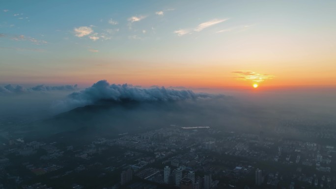 航拍南京紫金山日出云瀑